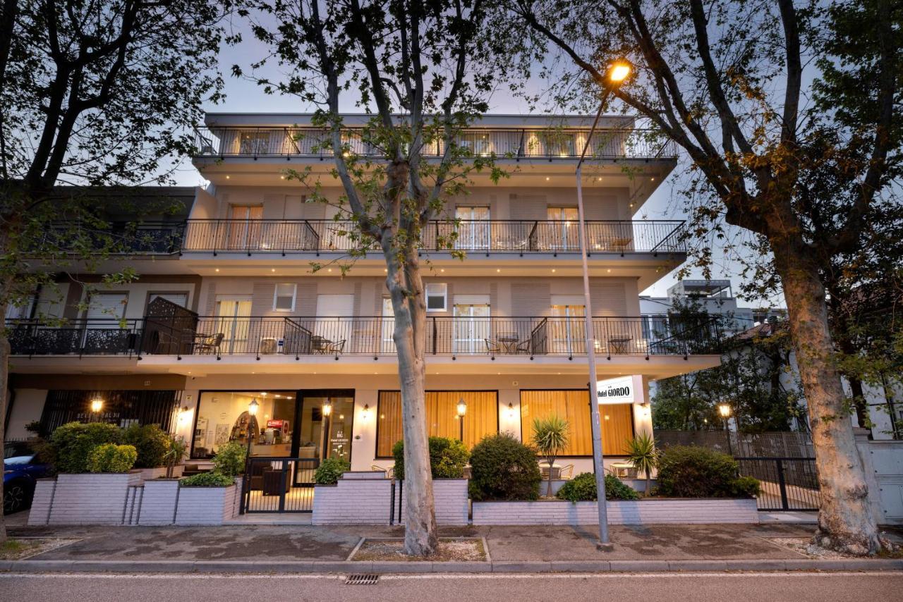 Hotel Giordo Ріміні Екстер'єр фото