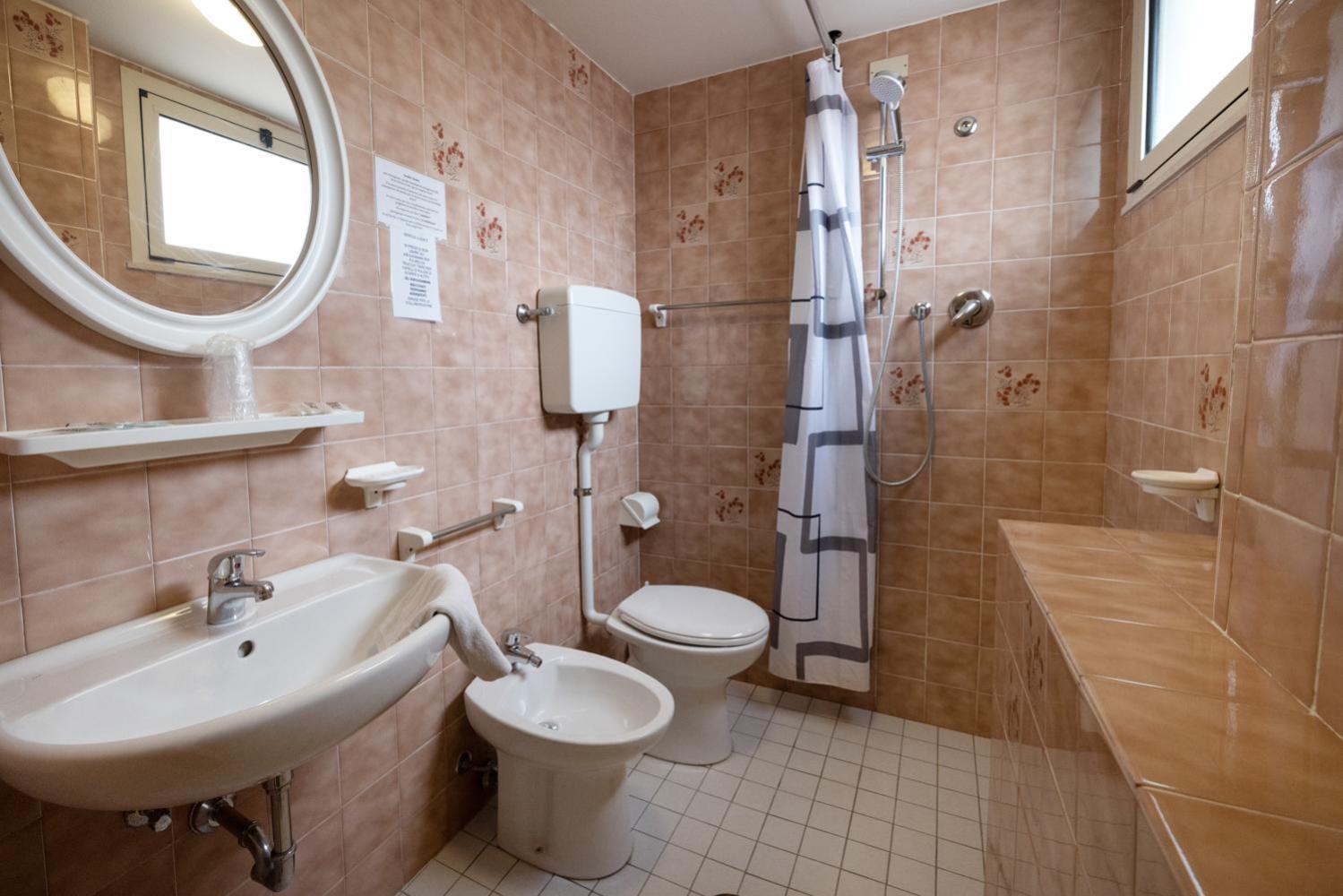 Hotel Giordo Ріміні Екстер'єр фото